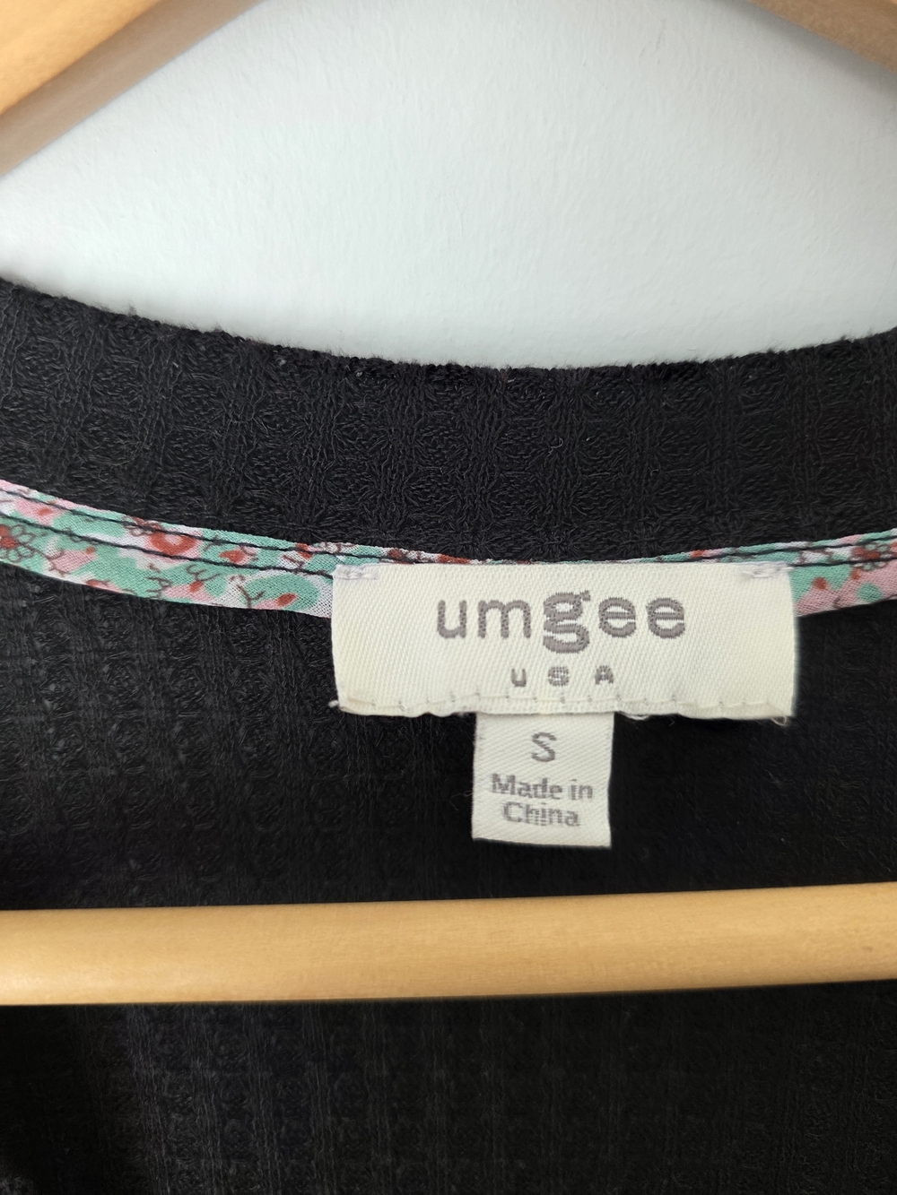 Umgee Mixed Print Waffle Knit Top Women’s Size Small Boho Floral Bell Sleeve Tun - Picture 5 of 9
